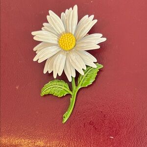 Vintage Daisy Brooch